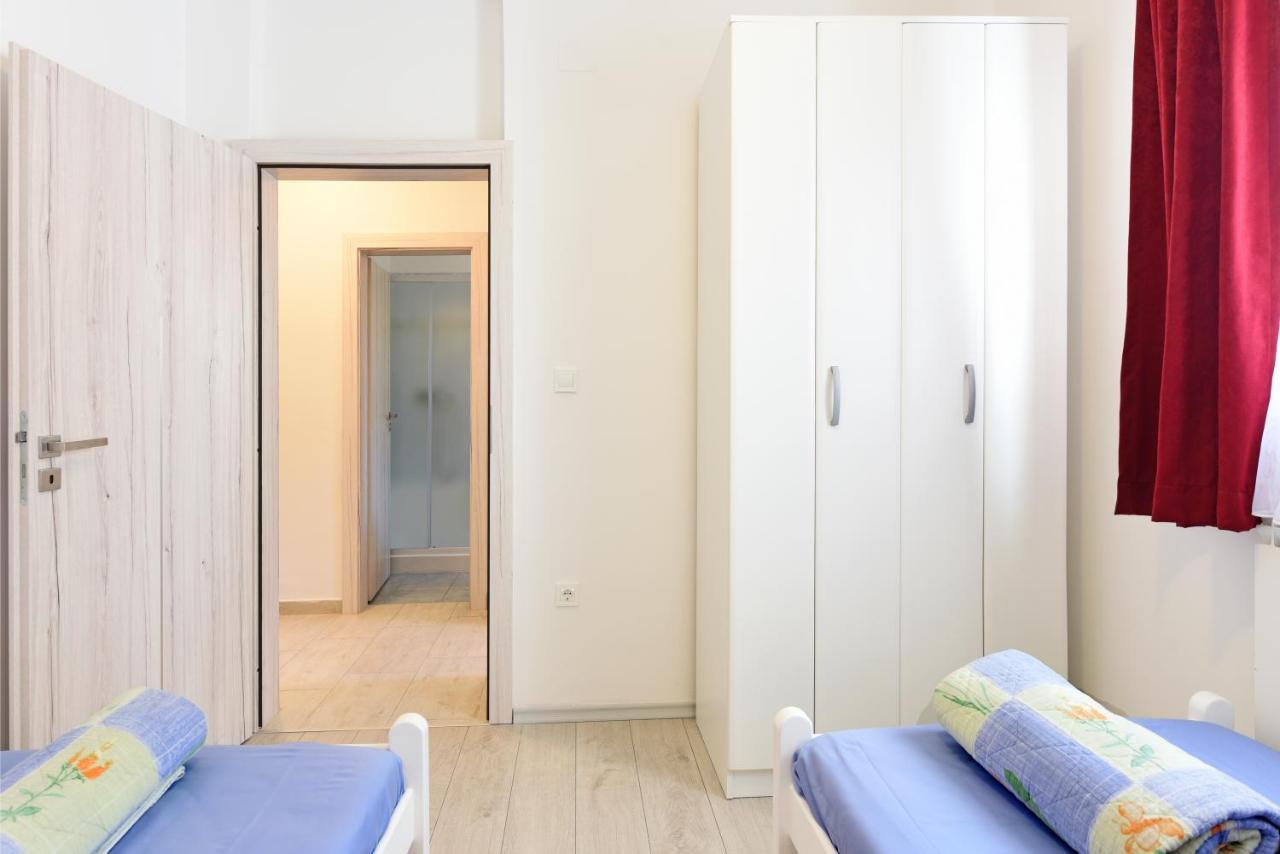 Apartments Mirasol Umag Exterior photo